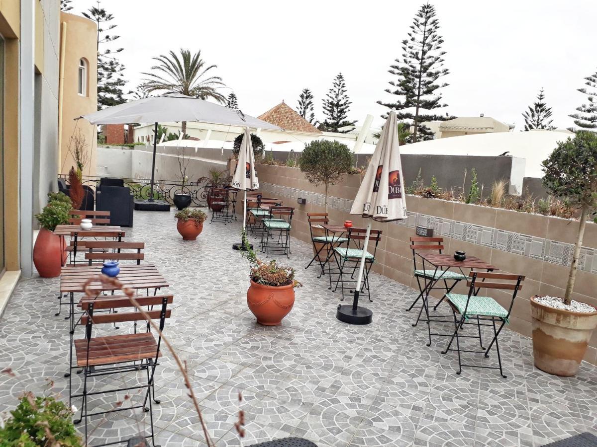 Amwaj Hotel Al-Dżadida Zewnętrze zdjęcie