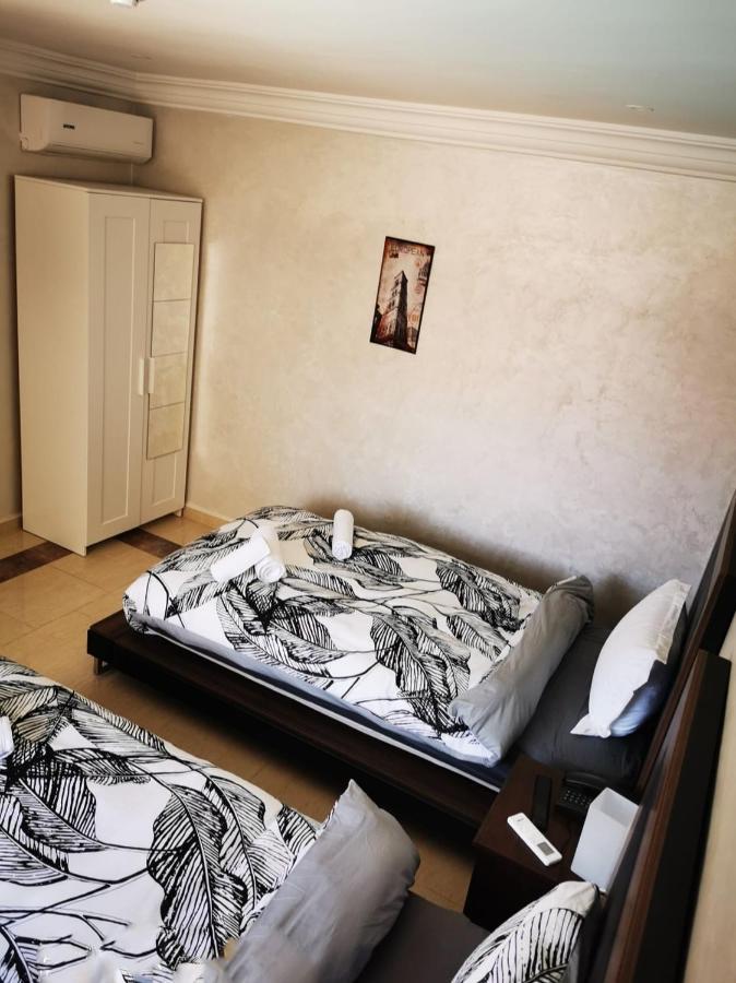 Amwaj Hotel Al-Dżadida Zewnętrze zdjęcie