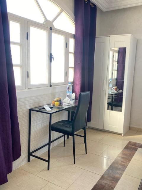 Amwaj Hotel Al-Dżadida Zewnętrze zdjęcie