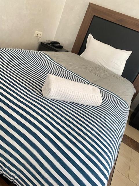 Amwaj Hotel Al-Dżadida Zewnętrze zdjęcie