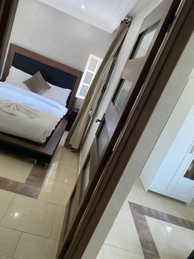 Amwaj Hotel Al-Dżadida Zewnętrze zdjęcie