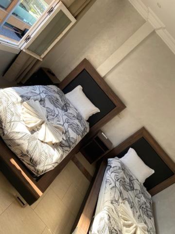 Amwaj Hotel Al-Dżadida Zewnętrze zdjęcie